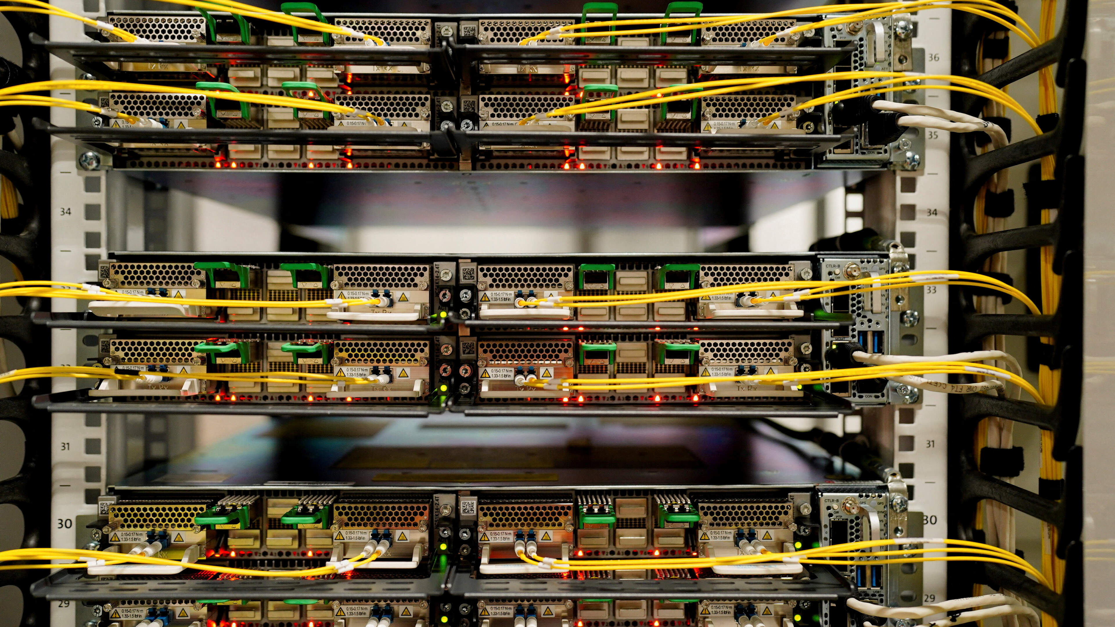 AI-related investment holds up better than consumer spending during downturns, ECB study finds
